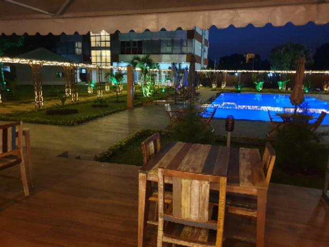 Hotel Bella Riva Kinshasa Eksteriør billede